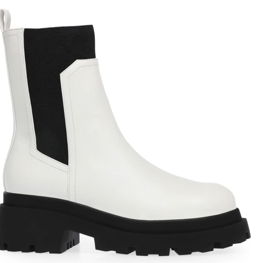 DV Dolce Vita Lug Sole Boot